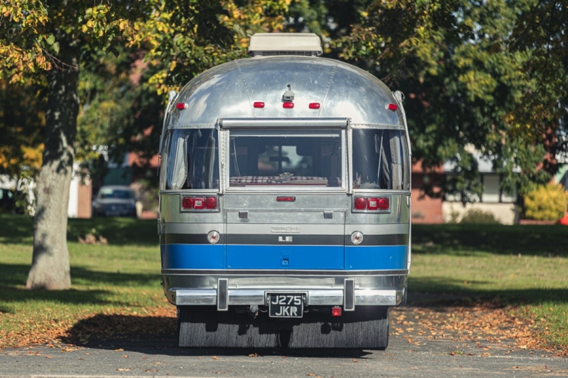 Airstream 350LE do kupienia na aukcji