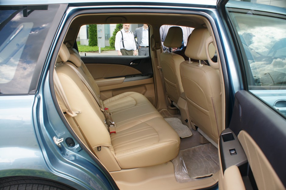 BYD e6