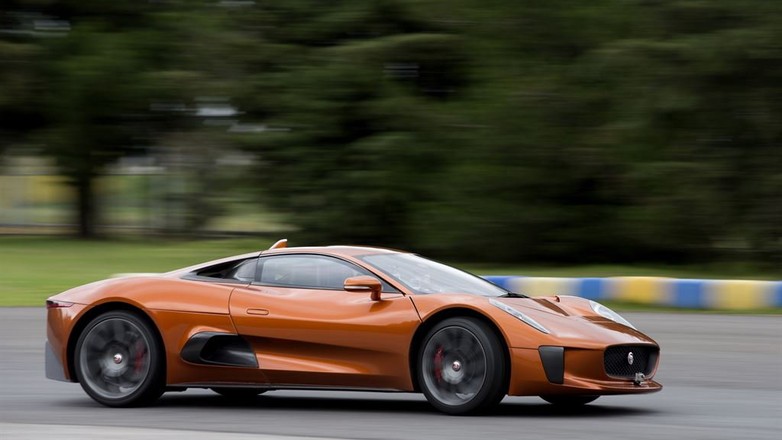 Felipe Massa za kierownicą Jaguara C-X75