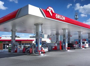 Historyczny rekord cen benzyny 95 w PKN Orlen: dla kierowcy 8,12 zł plus marża stacji