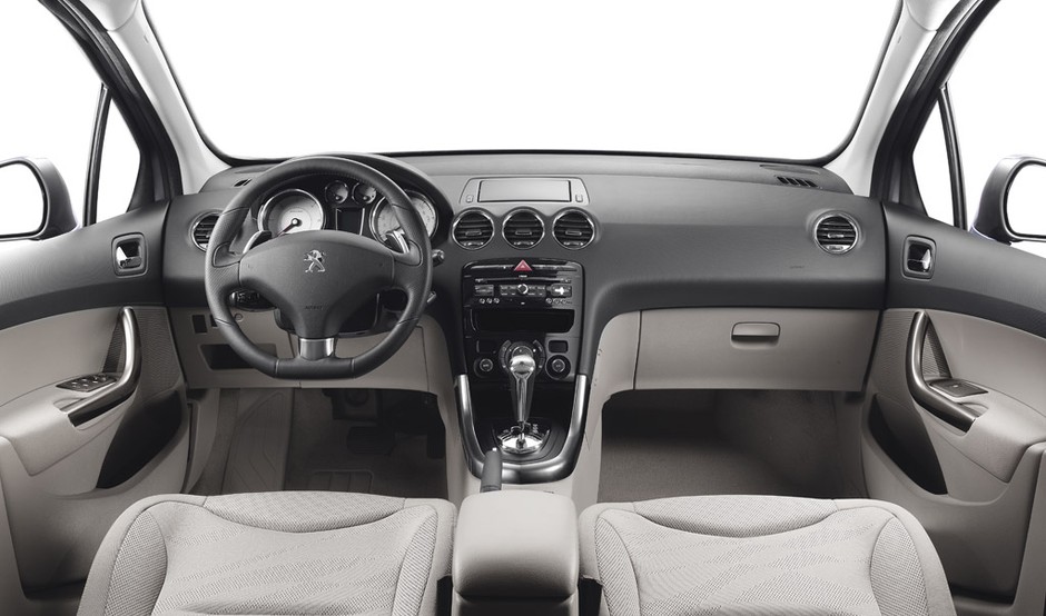 Peugeot 308 po face liftingu przypomina 508-kę