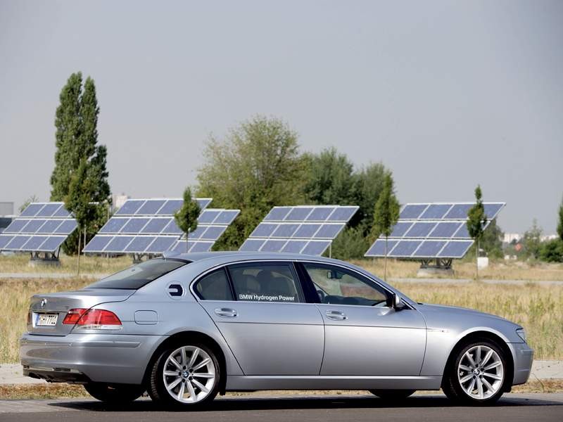 BMW Hydrogen 7 – początek ery wodoru