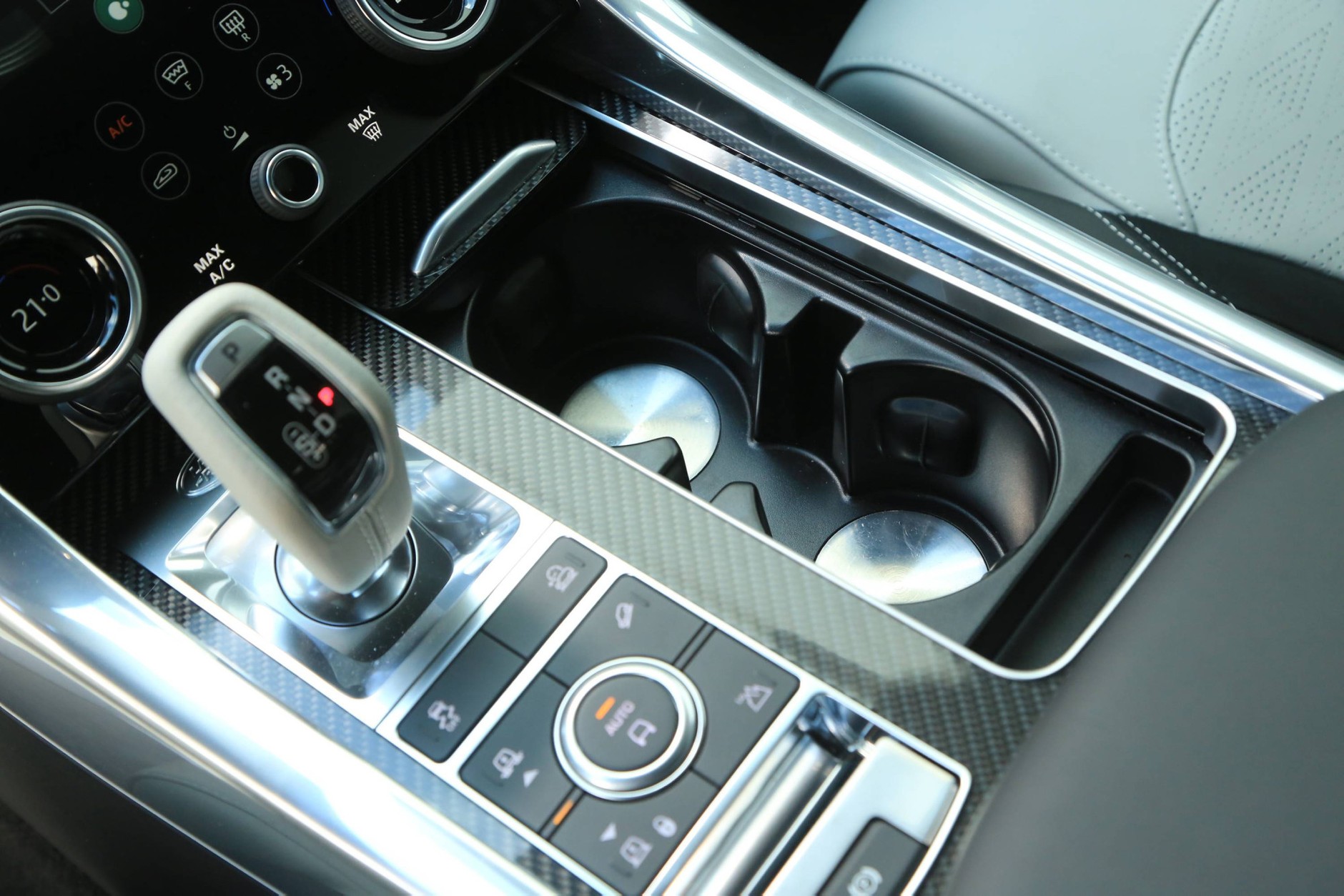 Range Rover Sport SVR – cudownie bezsensowny olbrzym |Test