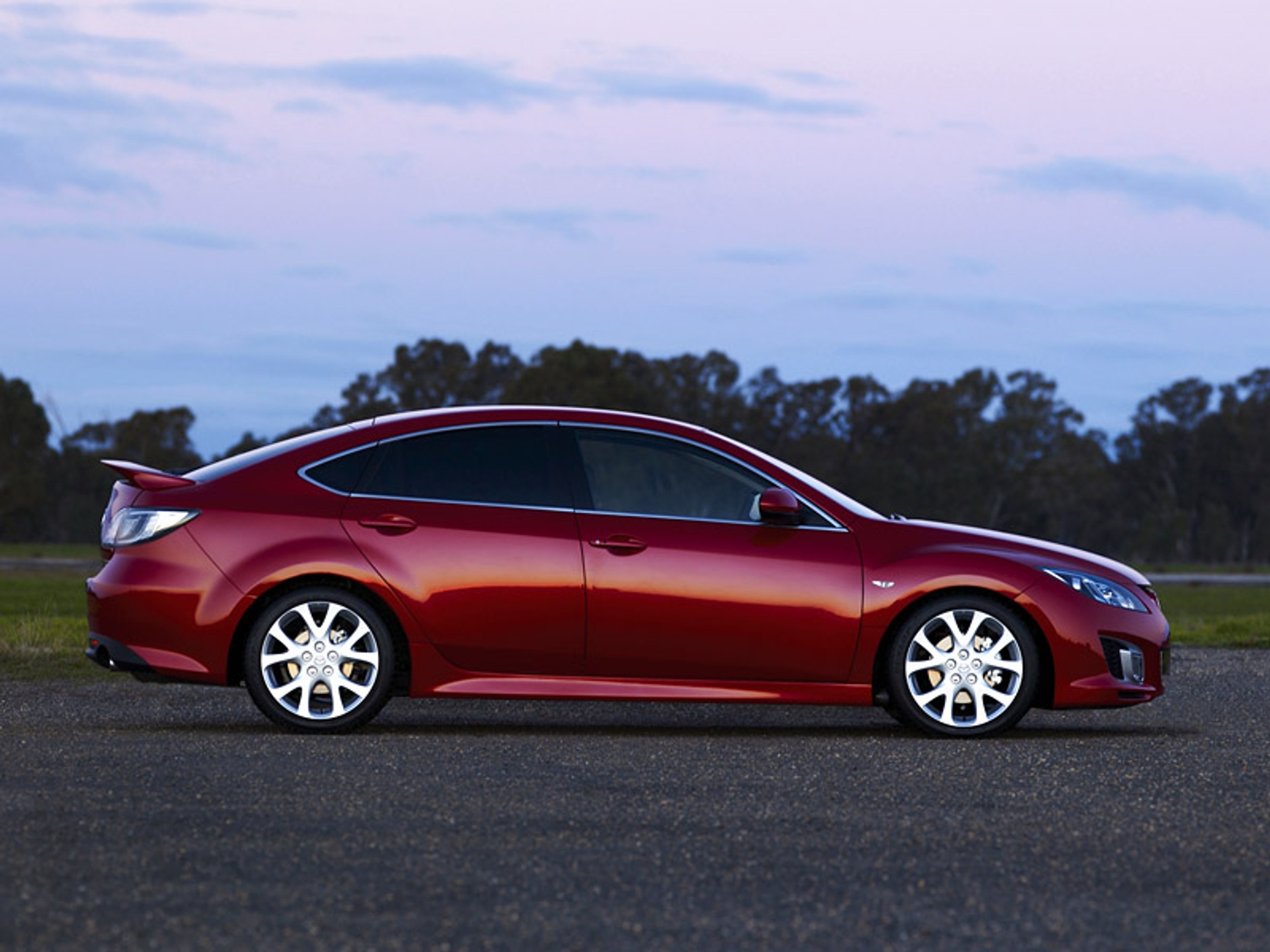 Tokio Motor Show 2007: Mazda Atenza – usportowiona szóstka dla rynku japońskiego