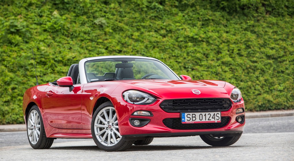 Fiat 124 Spider - fun car retro