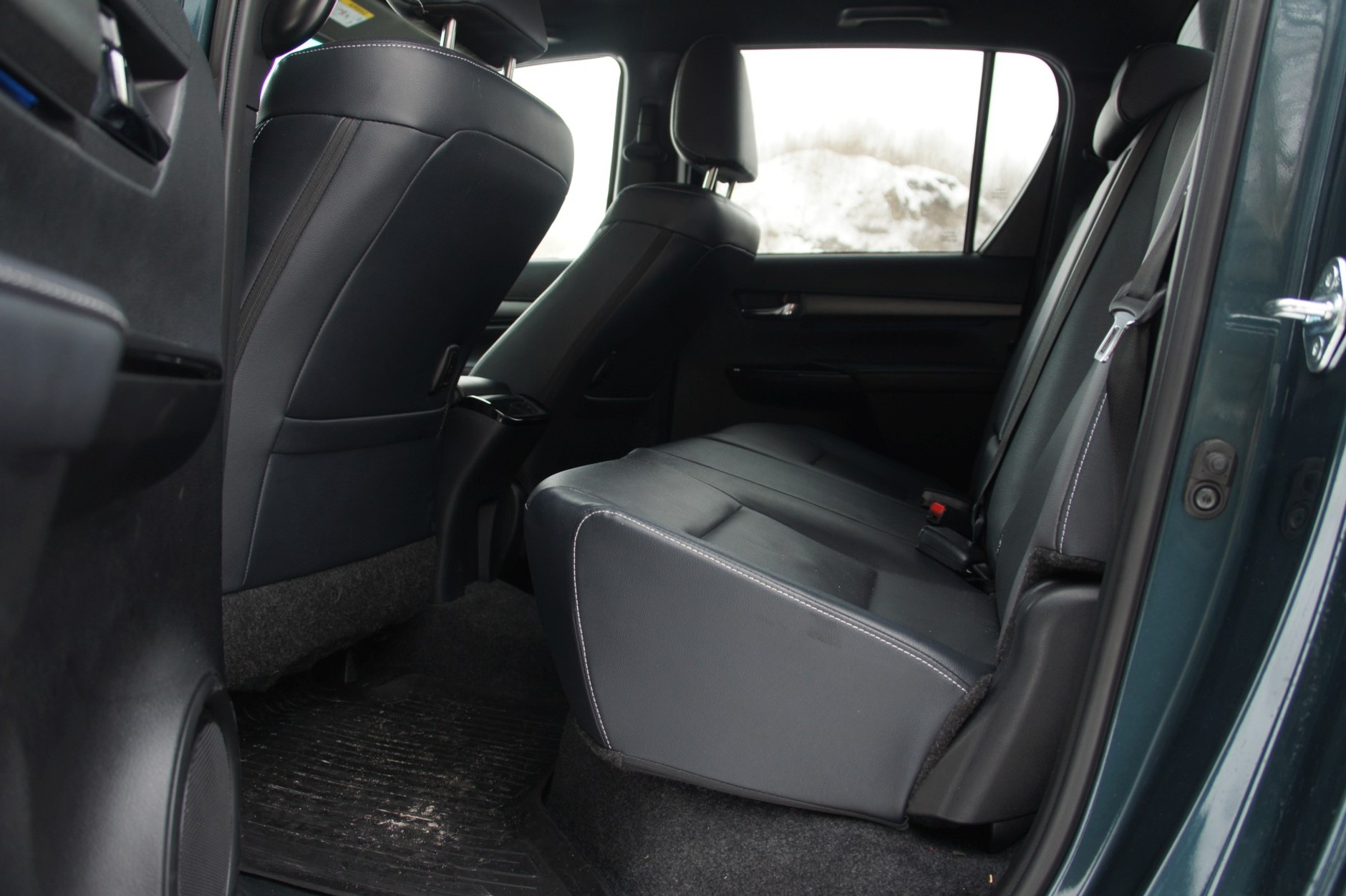 Toyota Hilux 2.8 D-4D MHEV Invincible