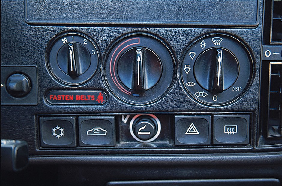 Saab 900 2.0 16V Turbo - szwedzka klasyka