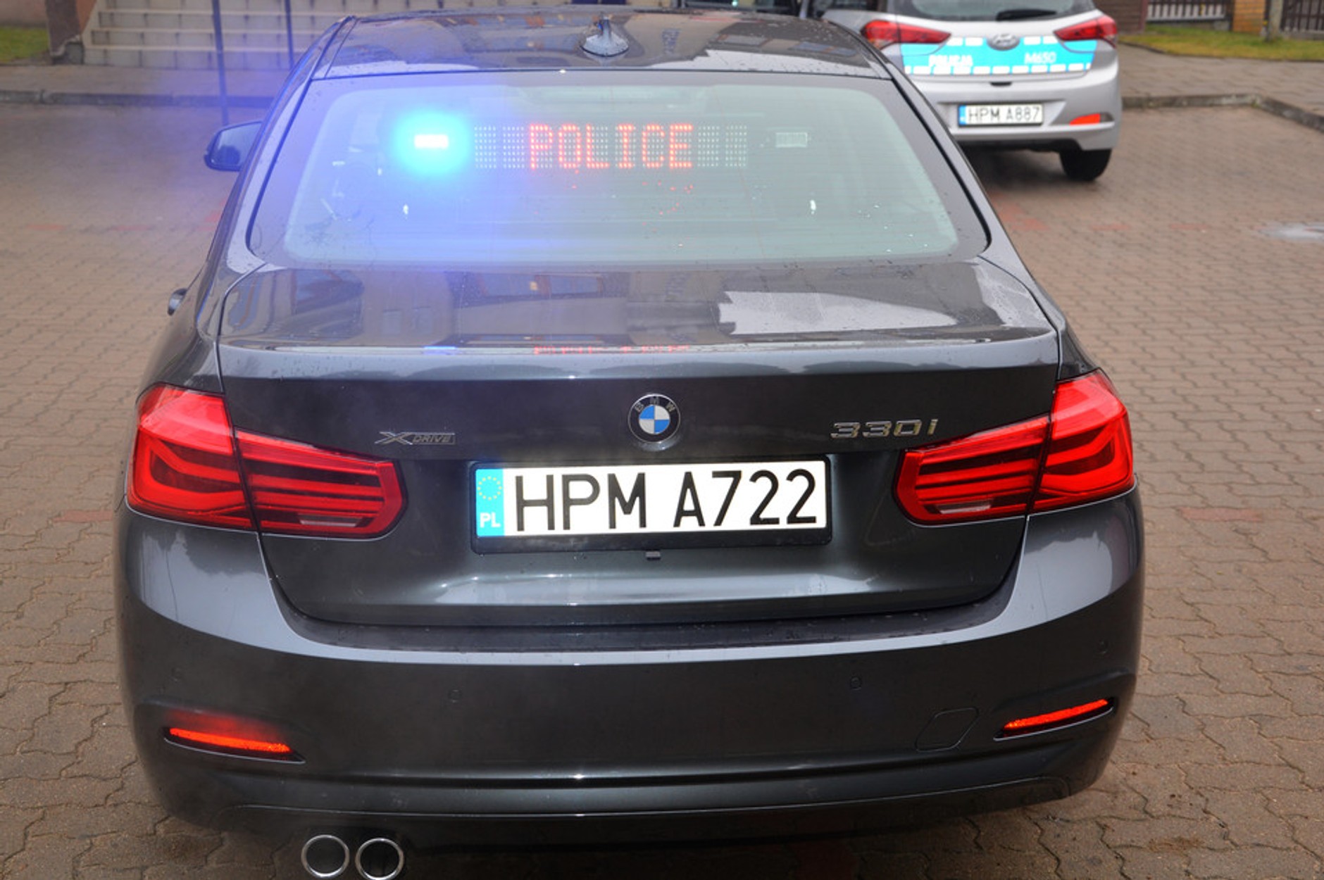 Polska policja od lat używa nieoznakowanych aut marki BMW. 