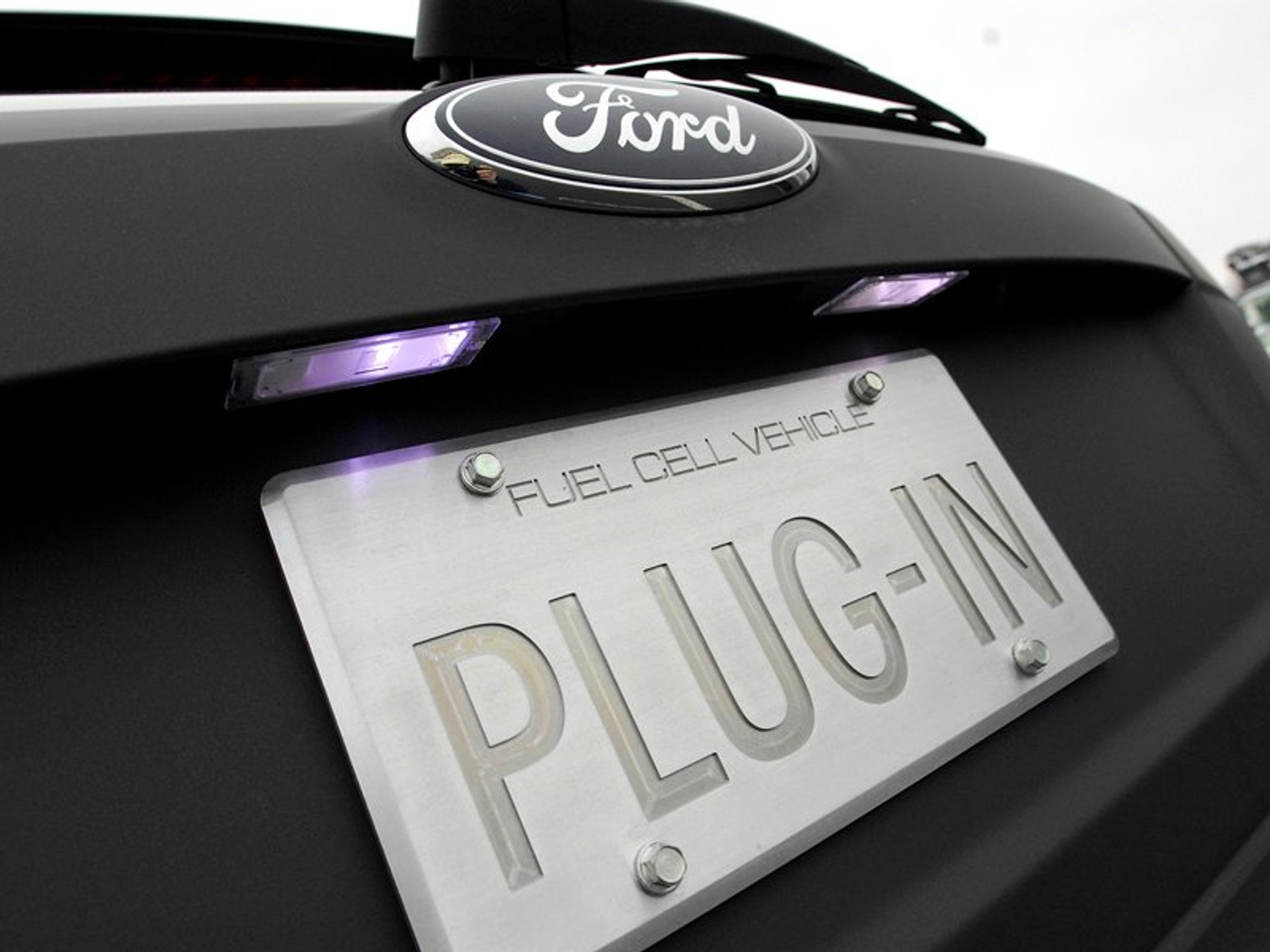 Ford Edge HySeries Drive: hybryda do kwadratu