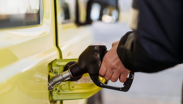 Tańsze paliwo w majówkę. Ruszyły promocje na stacjach