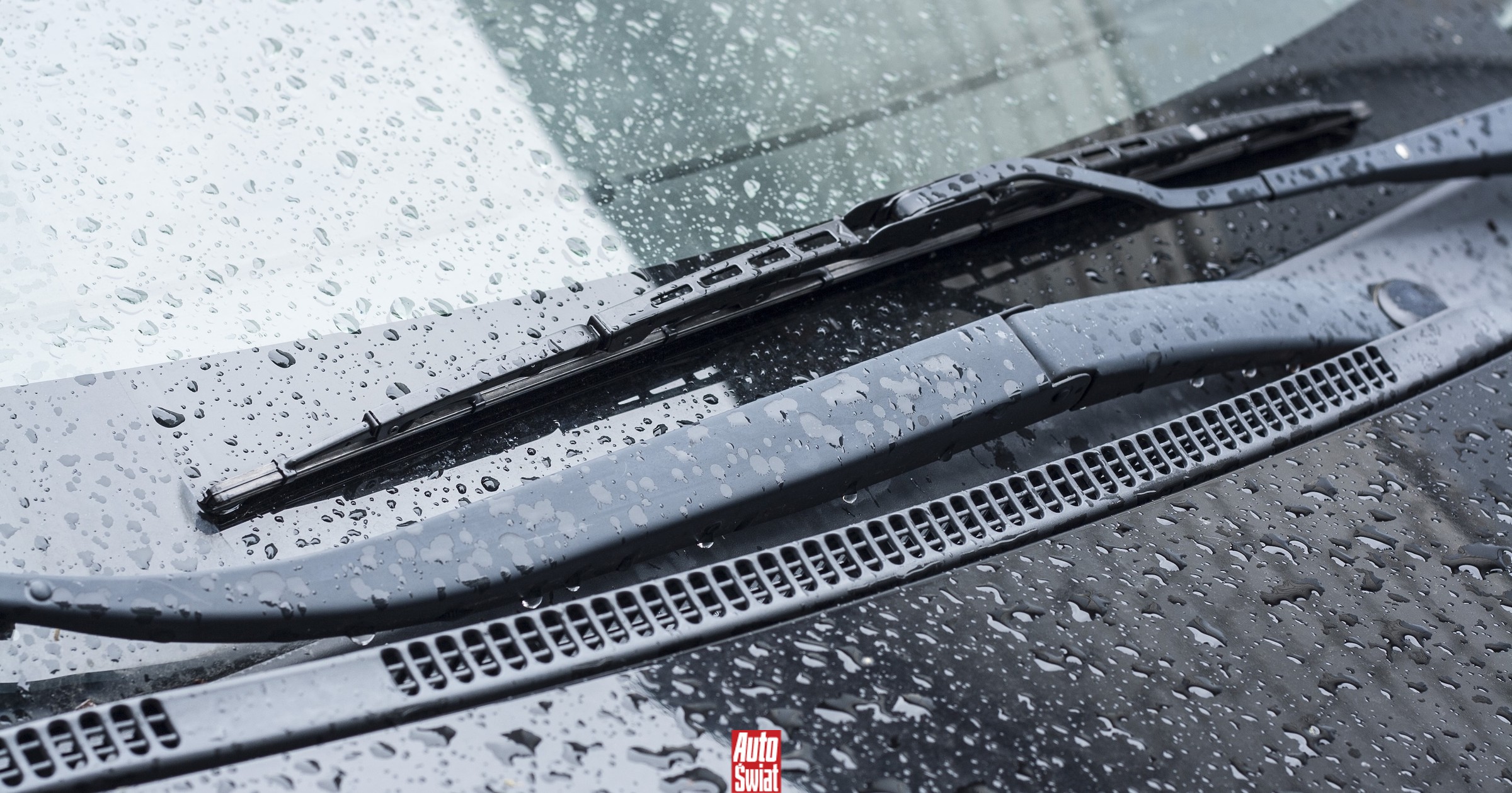 Kiedy wymieniałeś wycieraczki? To zaniedbywany element samochodu