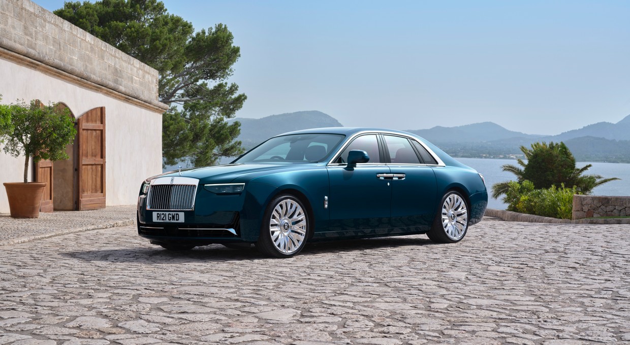 Roll-Royce Ghost II stał się... jeszcze bardziej luksusowy. Bo tego oczekiwali klienci