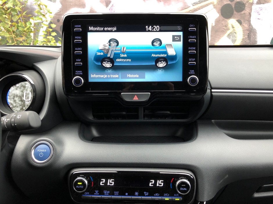 Nowa Toyota Yaris 1.5 Hybrid Premiere Edition