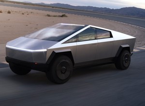 Tesla Cybertruck - pickup niczym pojazd kosmiczny