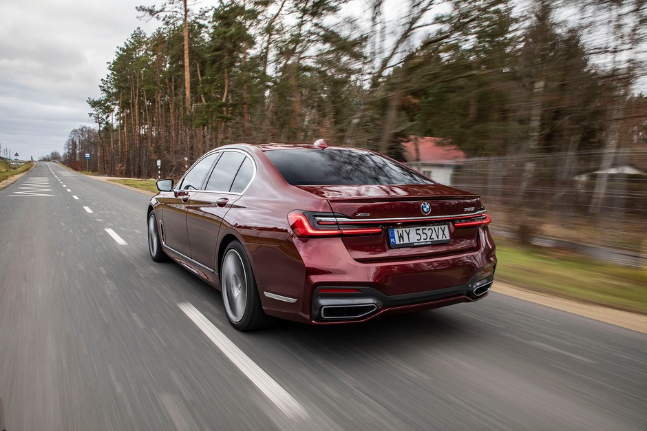 BMW 750i xDrive