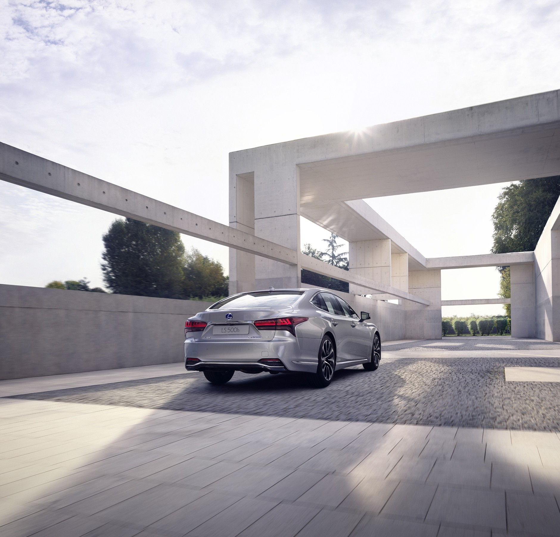 Lexus LS500h