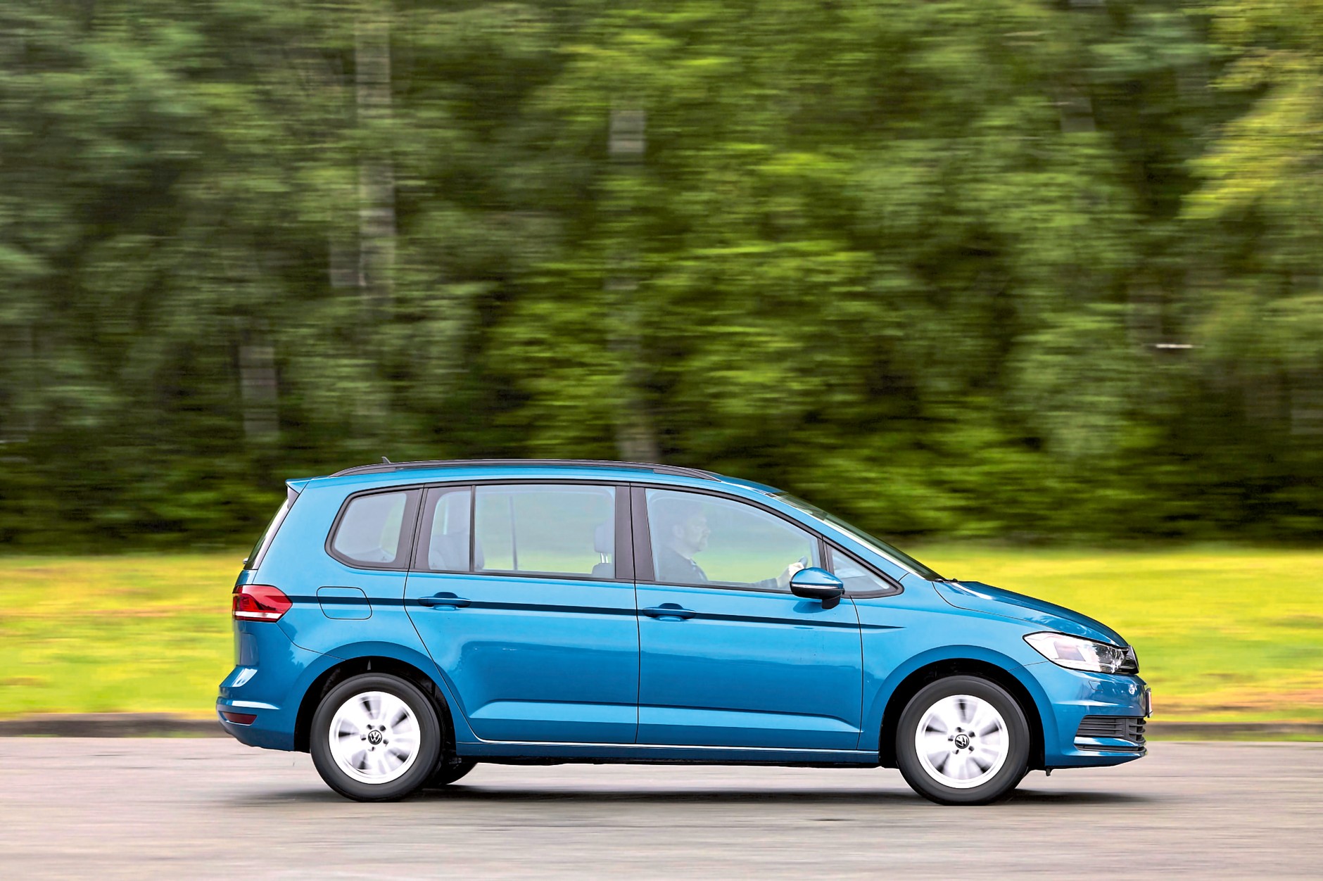 Volkswagen Touran 2.0 TDi (2023)