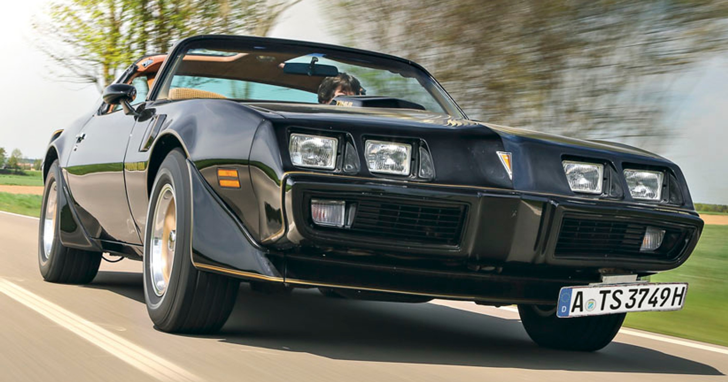 Pontiac Firebird TransAm - marzenie kinomanów