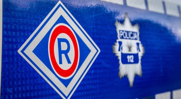 Policja w policji opublikowała dane. Ilu policjantów drogówki wpadło na korupcji?