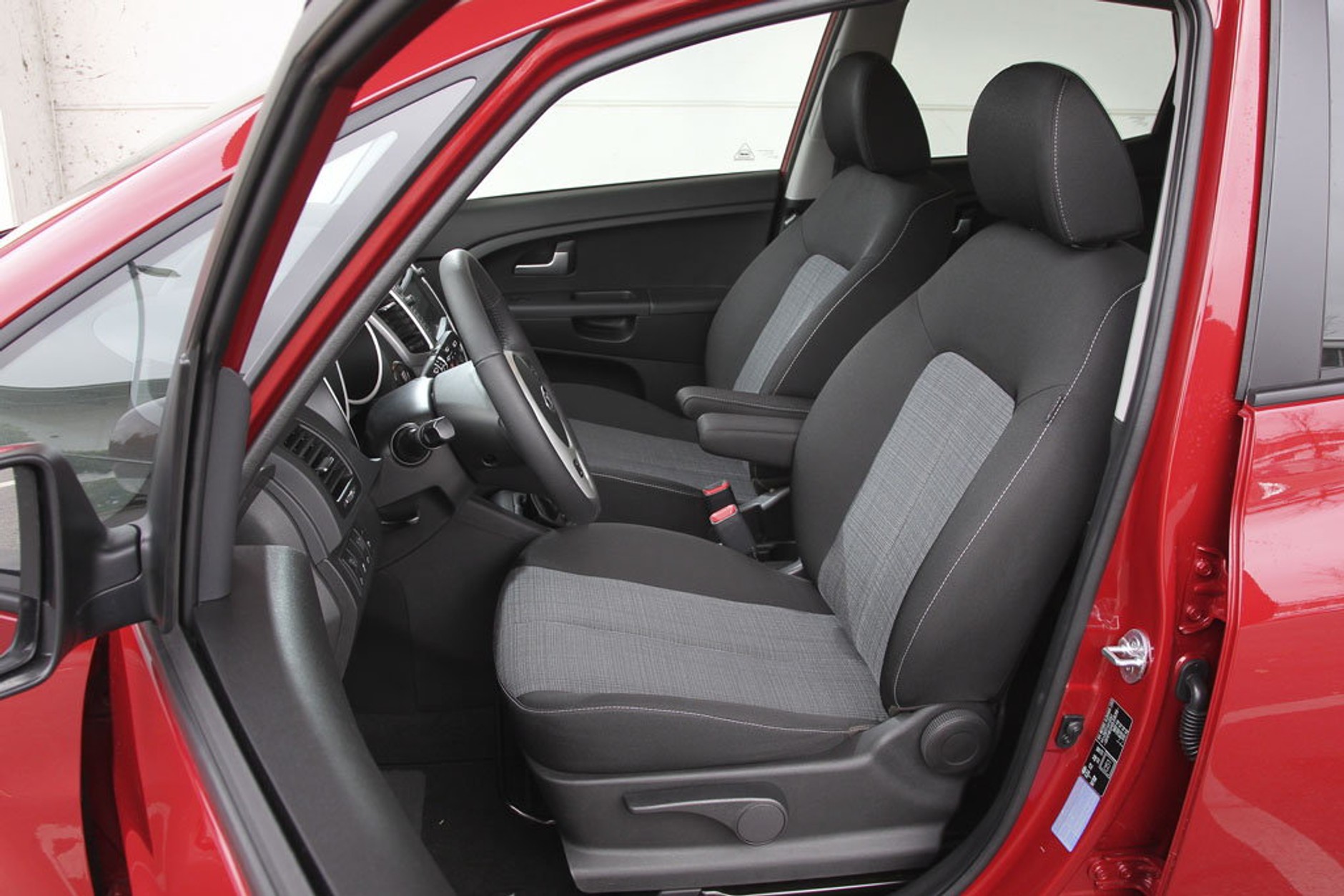 Oszczędna i z dużym wnętrzem - Kia Venga 1.4 CRDi