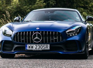 Mille Miglia 2021 – wyścig klasyków zza szyby Mercedesa-AMG GT R