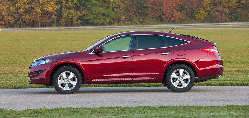 Honda Accord Crosstour: kolejny mikst liftbacka, coupé i SUV-a