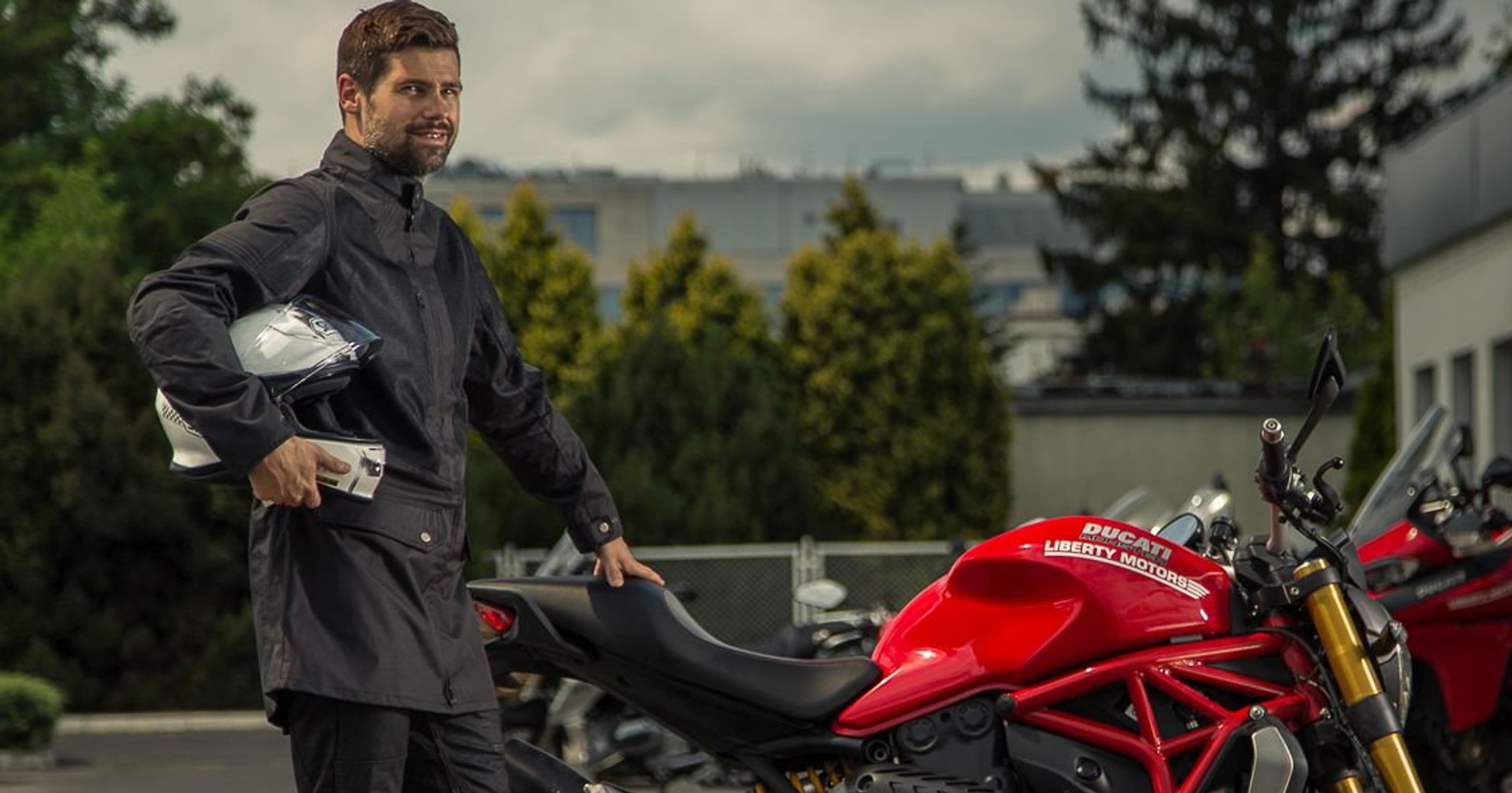Palto na motocykl, czyli Ixon Nation na upały