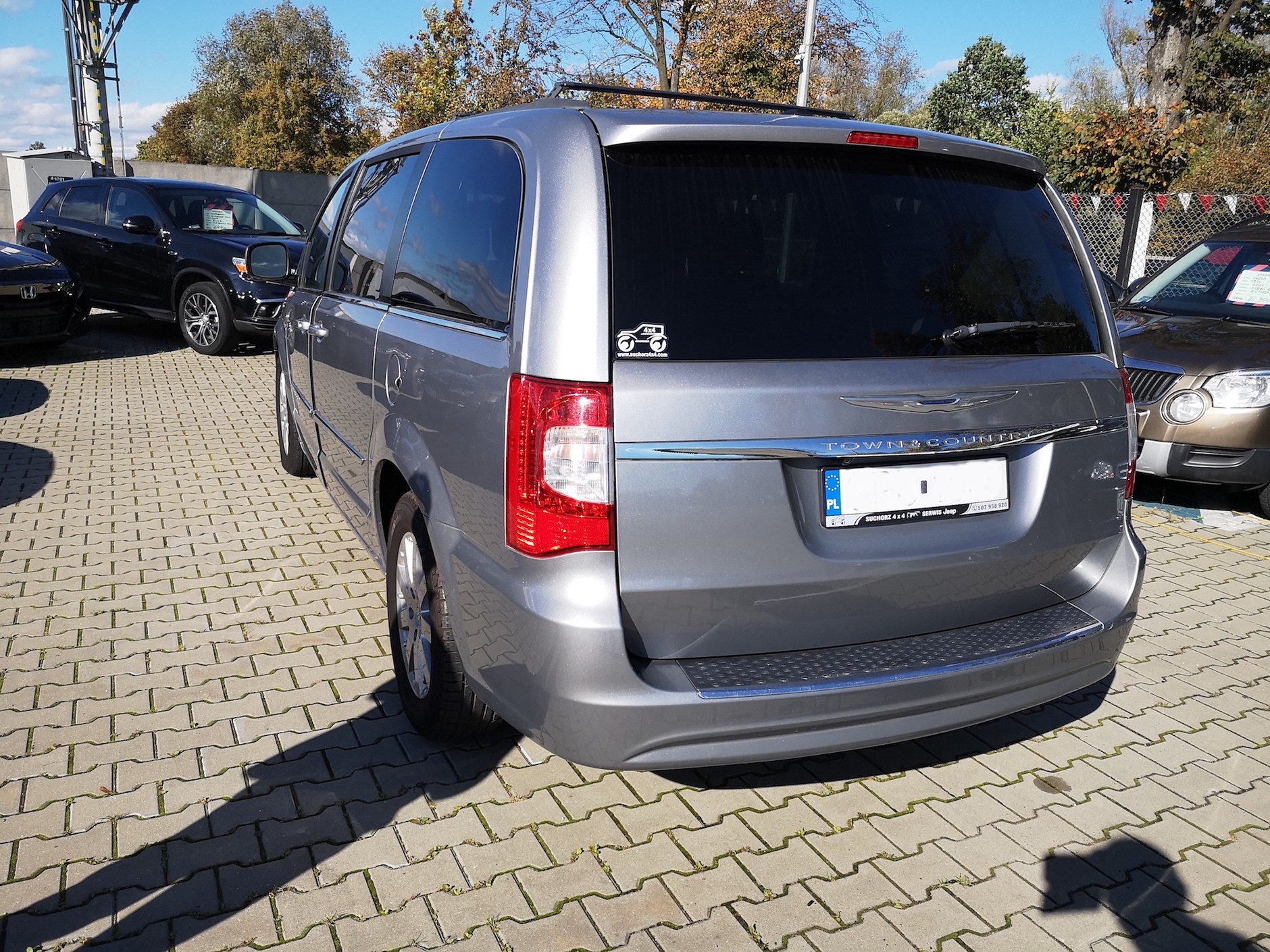 Auto z ogłoszenia – Chrysler Town&Country 2016