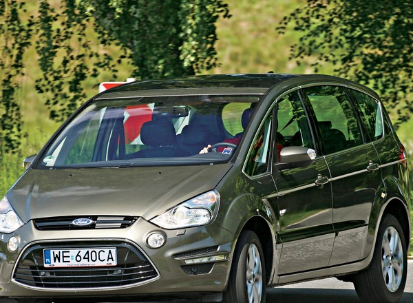 Ford S-Max I (2006-15) – świetnie się go prowadzi i nawet dziś nieźle wygląda