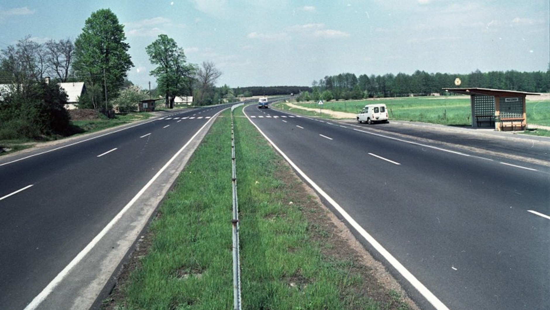 Gierkówka miała być pierwszą polską autostradą. Zapowiedzi te zrewidowało cięcie kosztów inwestycyjnych