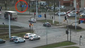 Policyjny dron pilnował kierowców z powietrza. Myśleli, że bezkarnie łamią przepisy [Nagranie]