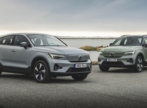 Volvo XC40 Recharge i C40 po liftingu mają większy zasięg i szybsze ładowanie baterii
