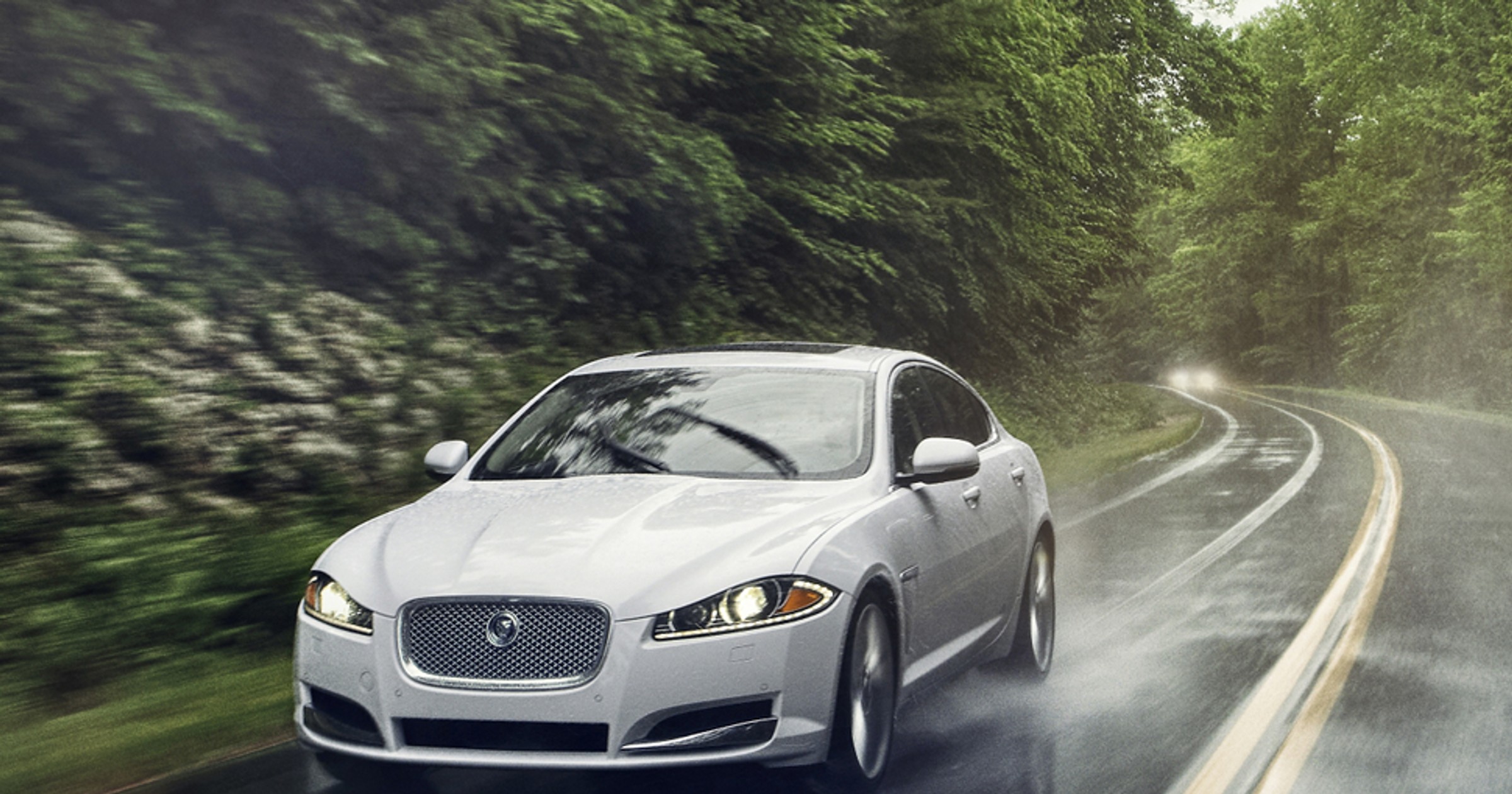 Jaguar XF i XJ z napędem na wszystkie koła