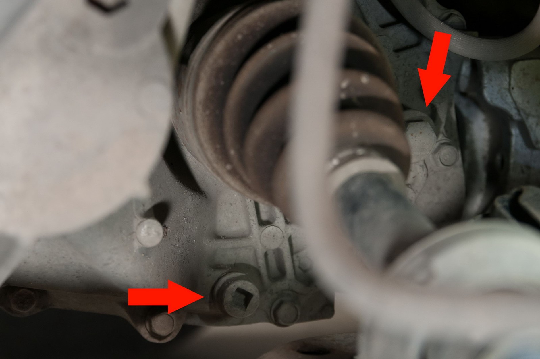 Serwis Hondy CR-V II 2.0: olej w skrzyni