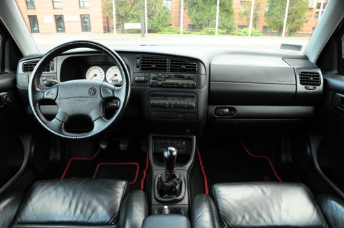 Renault 19 1.8 16V kontra VW Golf III GTI - Sposób na tanie ściganie