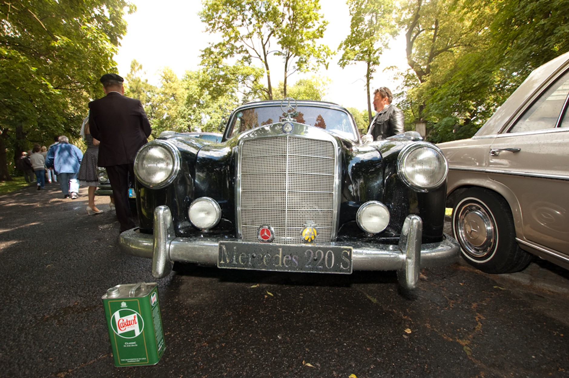 Klasyczne Mercedesy w Wilanowie