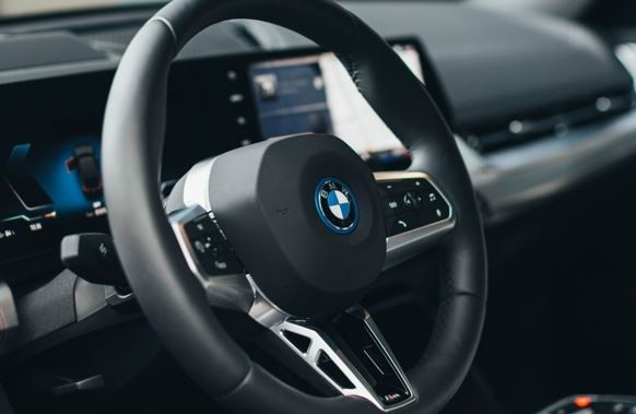BMW iX2