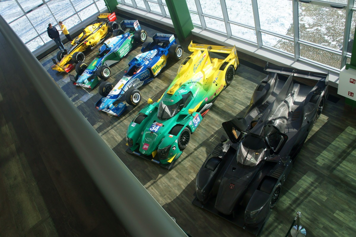 Kolekcja może i niewielka, ale za to jakie stoją w niej eksponaty!