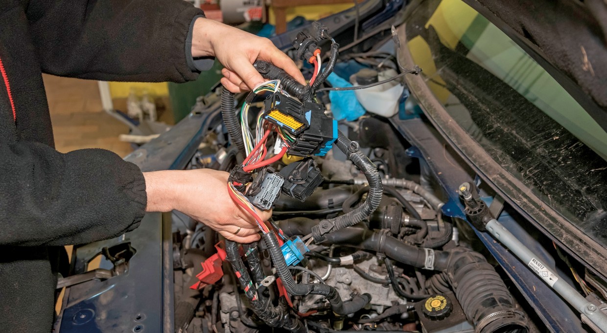 Polski bałagan prawny szkodzi i kierowcom, i środowisku. Problem z częściami do aut