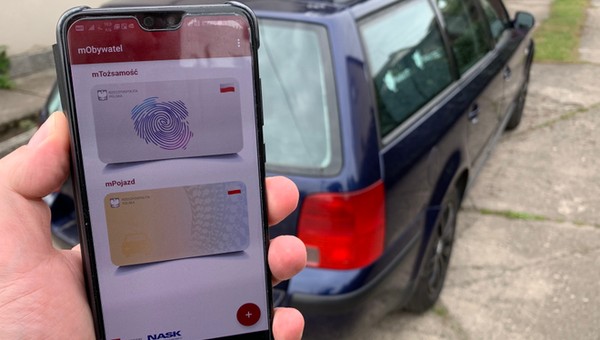 Funkcja mStłuczka jeszcze w 2024 r. w mObywatelu. A to nie jest jedyna dobra wiadomość