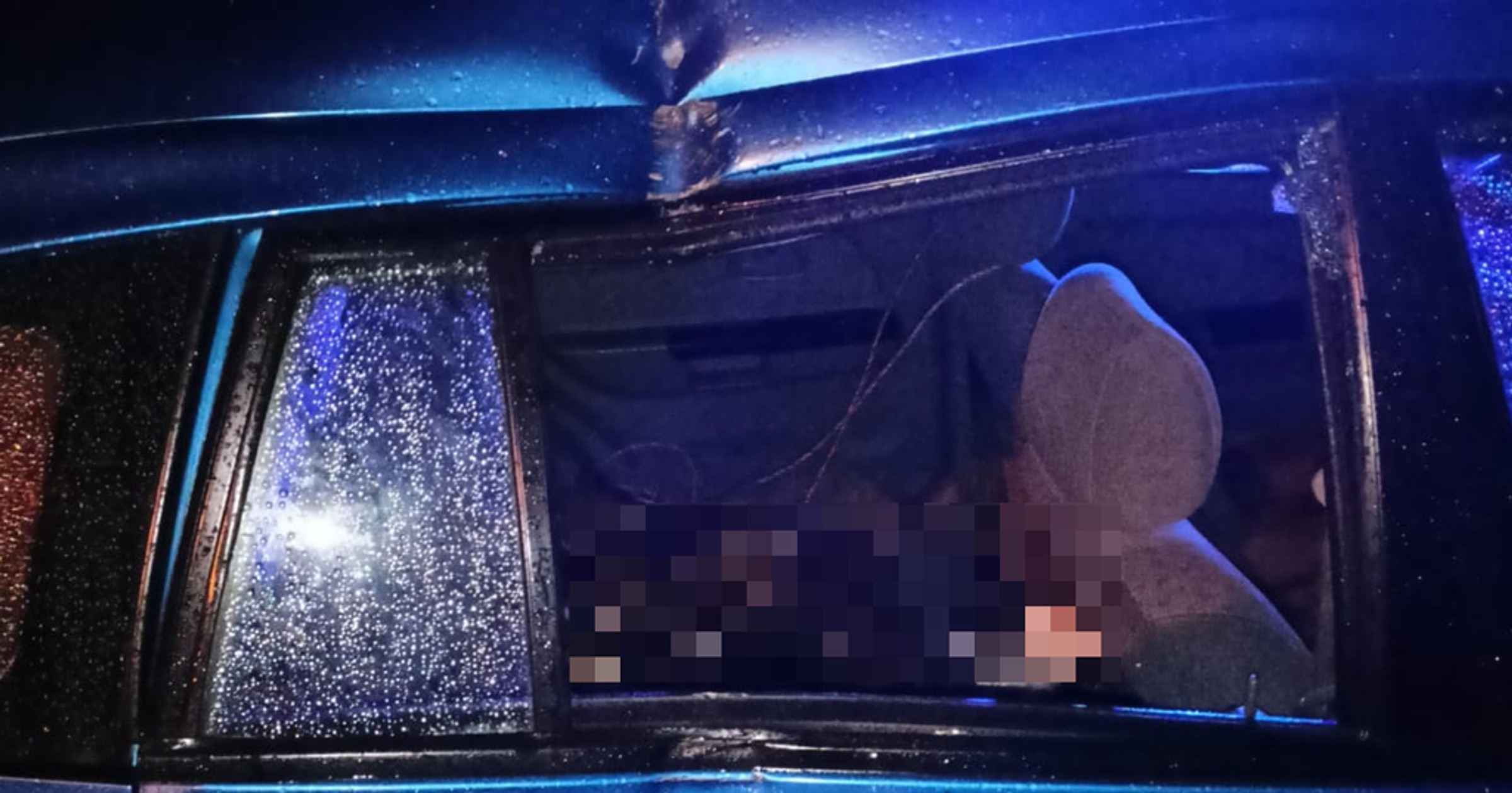 Na łuku drogi zderzył się z radiowozem policji
