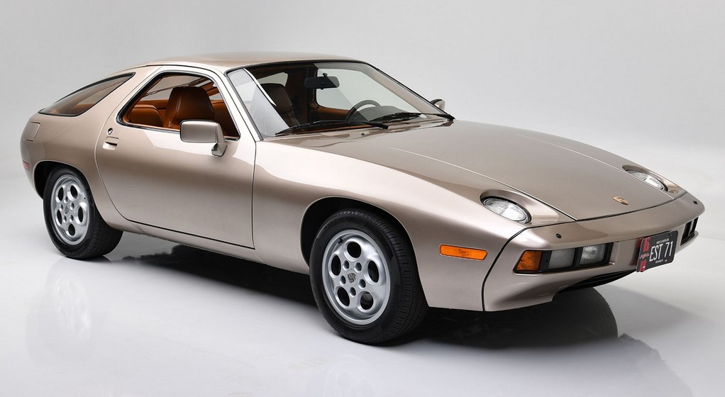 Porsche 928