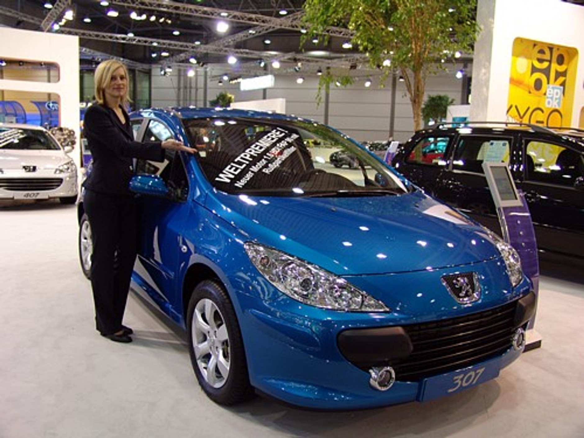 Samochody w cieniu piłki - AMI Lipsk