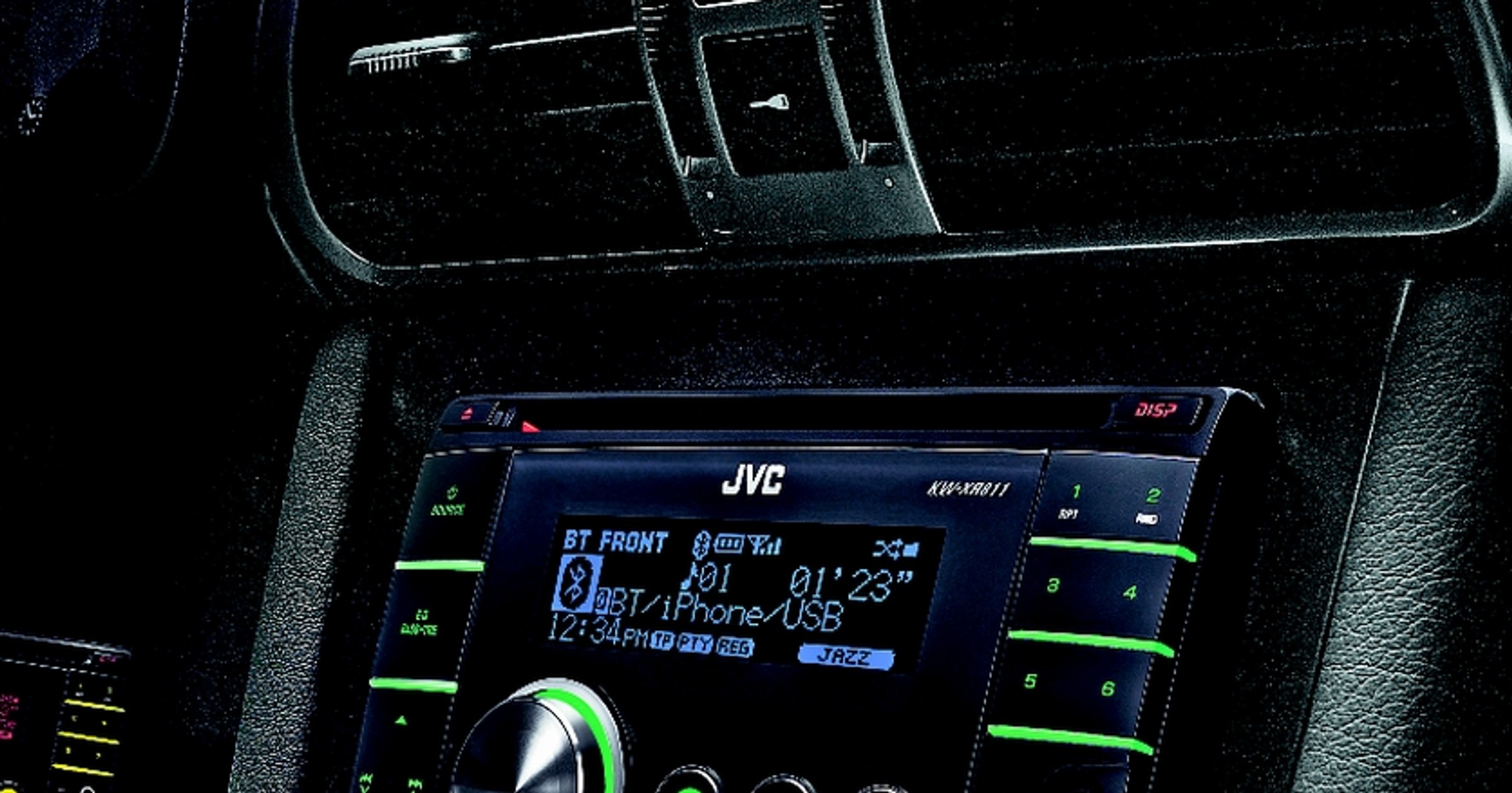 Nowości Car audio - radia samochodowe sezonu 2010