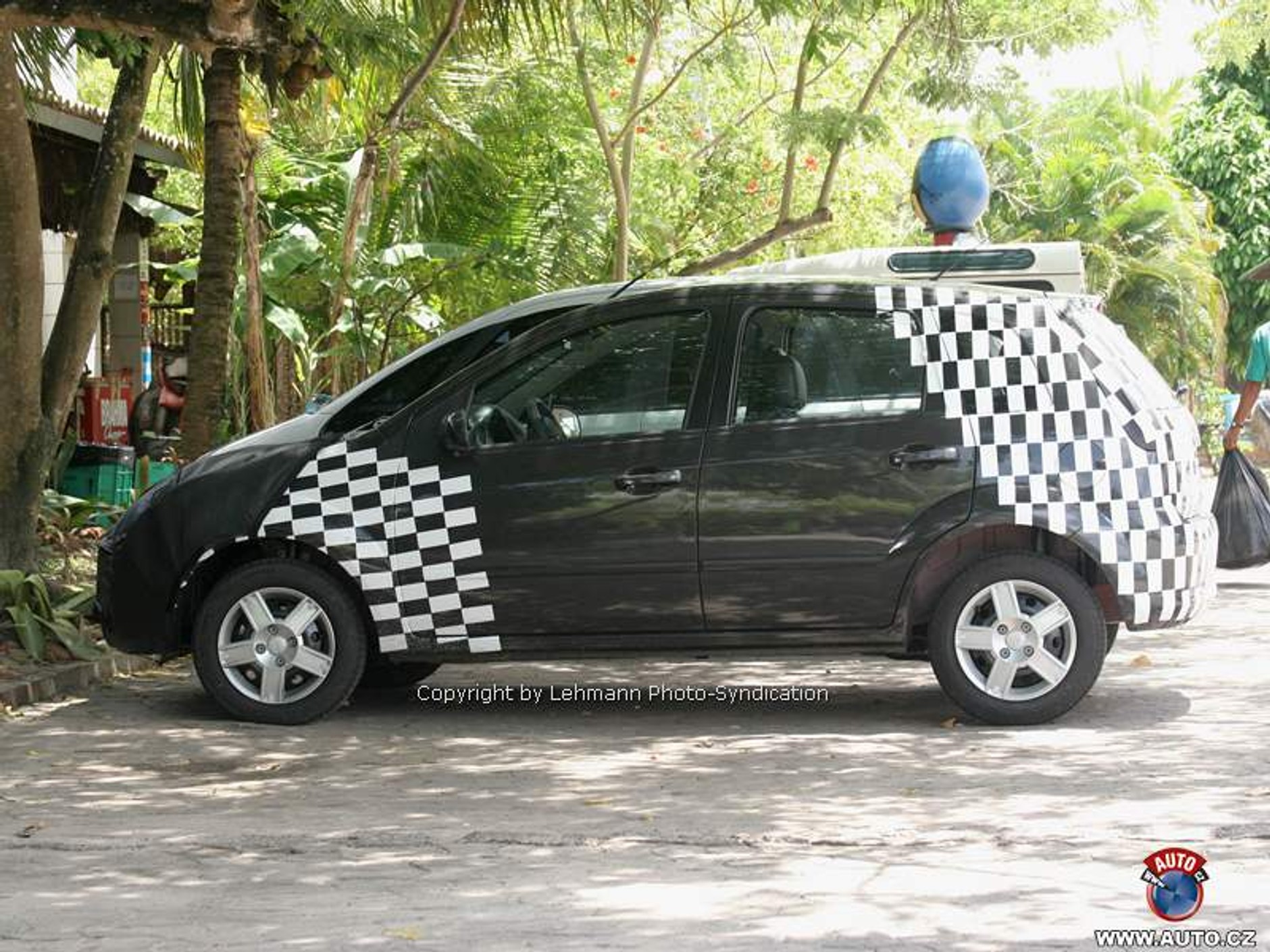 Zdjęcia szpiegowskie: nowy Ford Fiesta