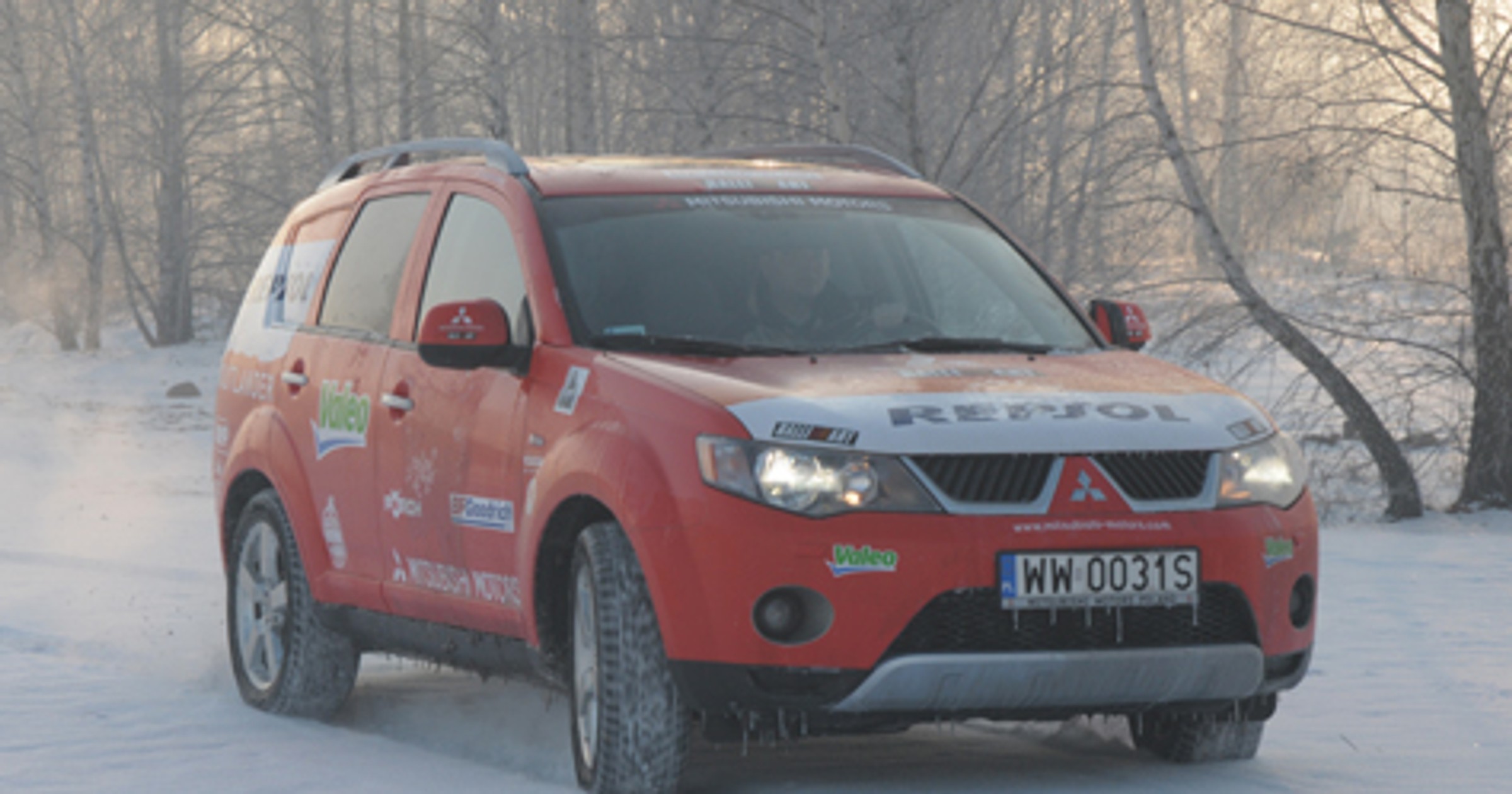 Mitsubishi Outlander 2.2 D-ID Instyle - Silny i funkcjonalny