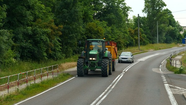 Traktor na drodze publicznej