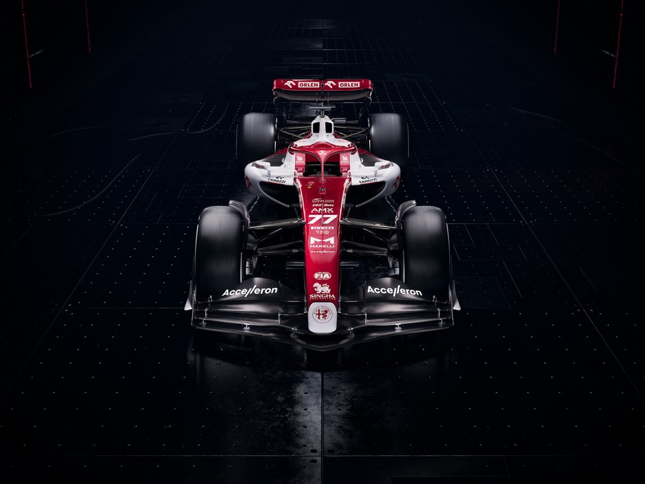 AlfaRomeoF1teamORLEN-C42(4)