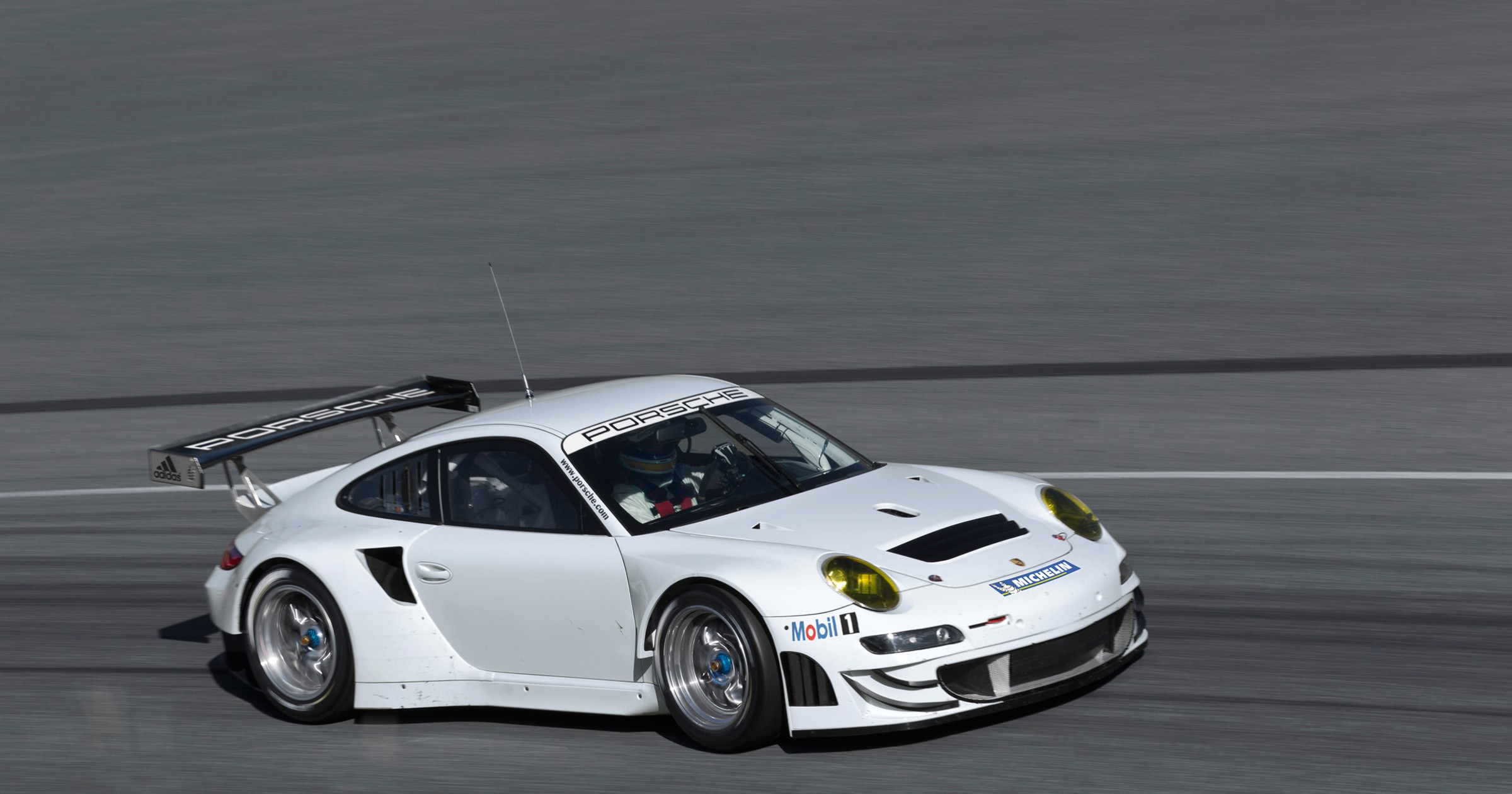 Nowe Porsche 911 GT3 RSR