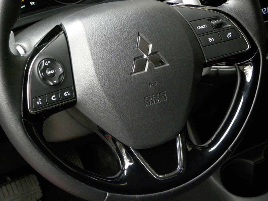 Mitsubishi Outlander FL 2.0 CVT 4WD Intense Plus